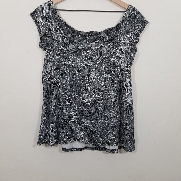 NWT Torrid Black Paisley Off Shoulder Babydoll Top Blouse Size 0 - Picture 4 of 7